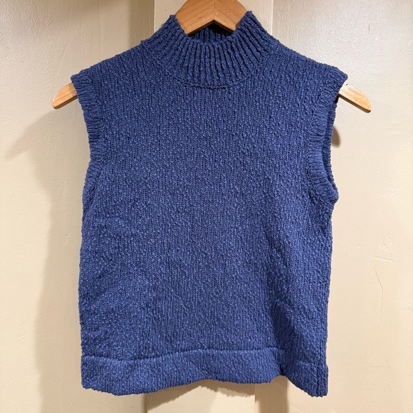 Meshki Azalea Sleeveless Knit Top - Picture 2 of 5